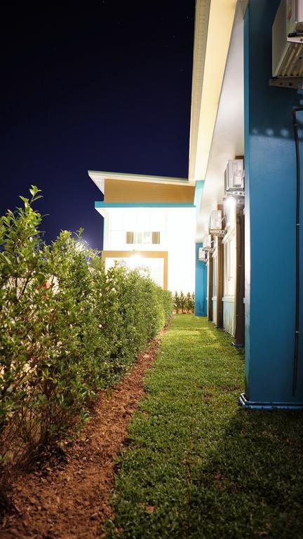 The Color Place Nakhonratchasima Exterior foto